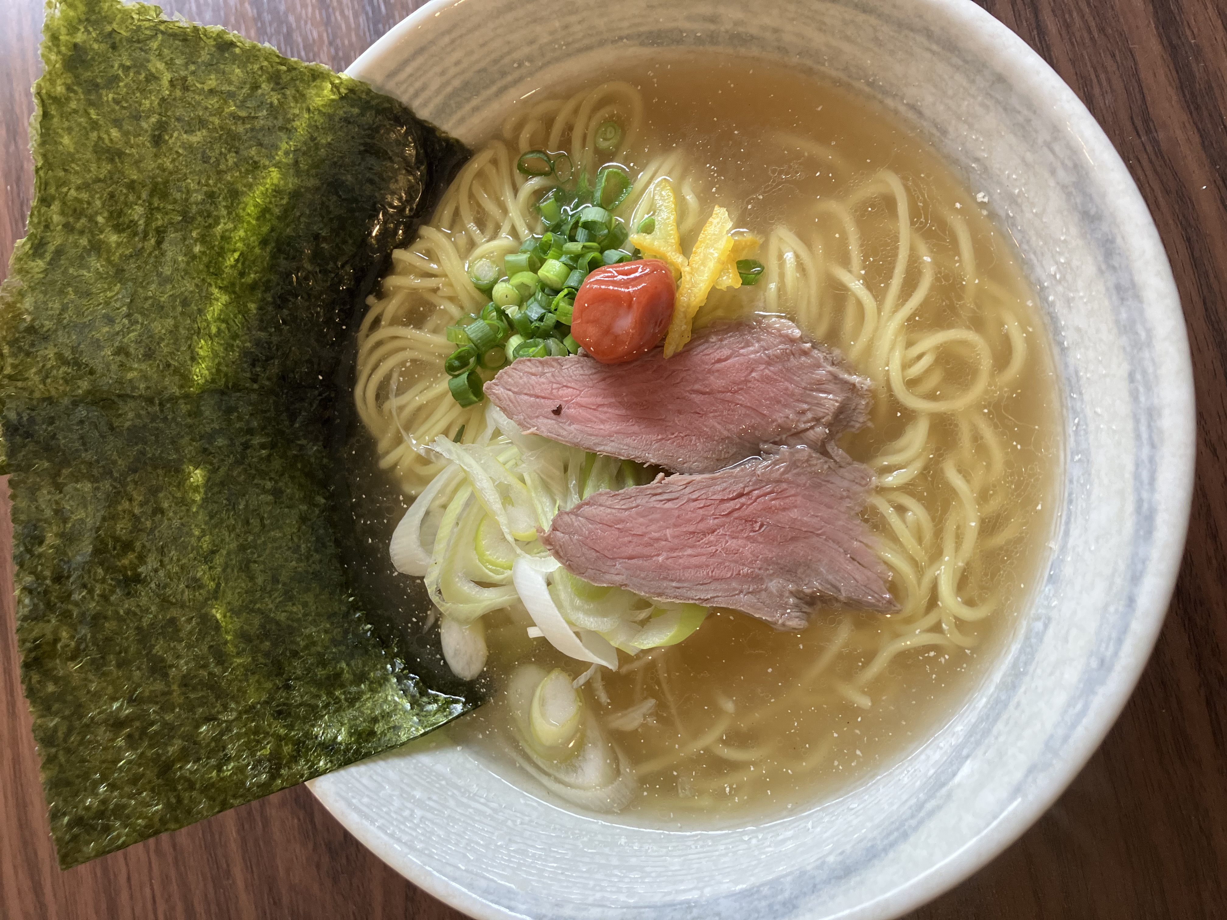 柚子薫る牛塩ラーメンの画像